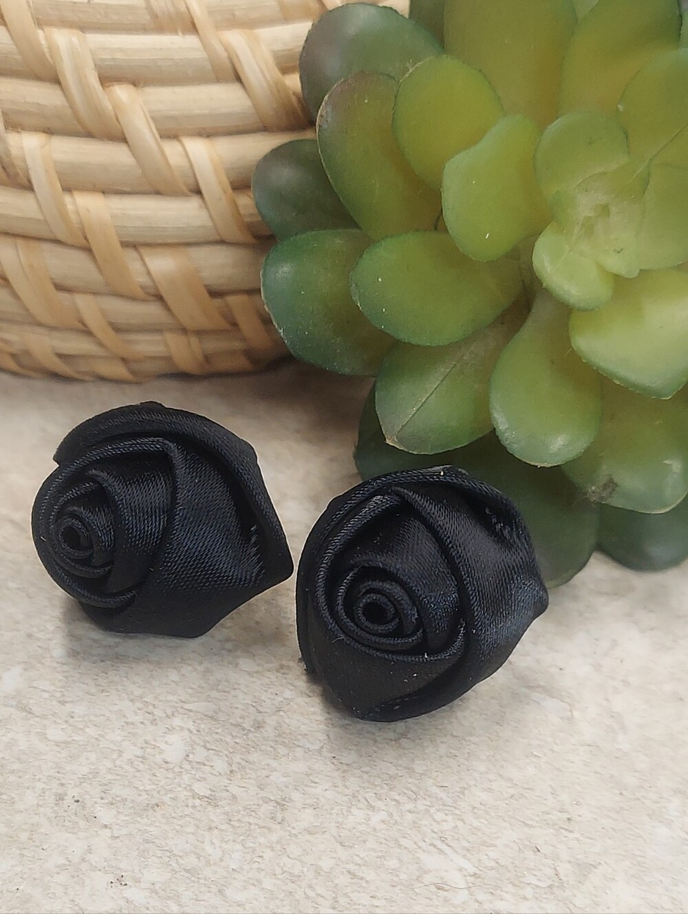E2597 Black Satin Rose Stud Earrings Women Accessories